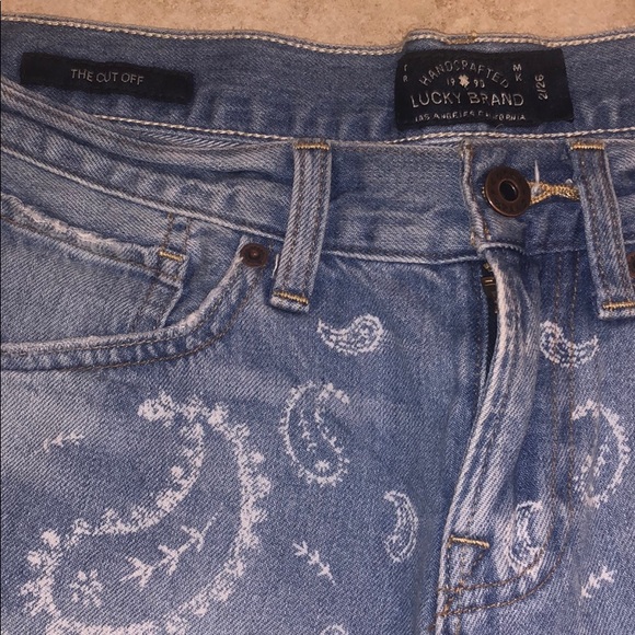 jean shorts - Picture 3 of 3